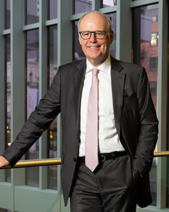 Dr. Hubertus Mehring